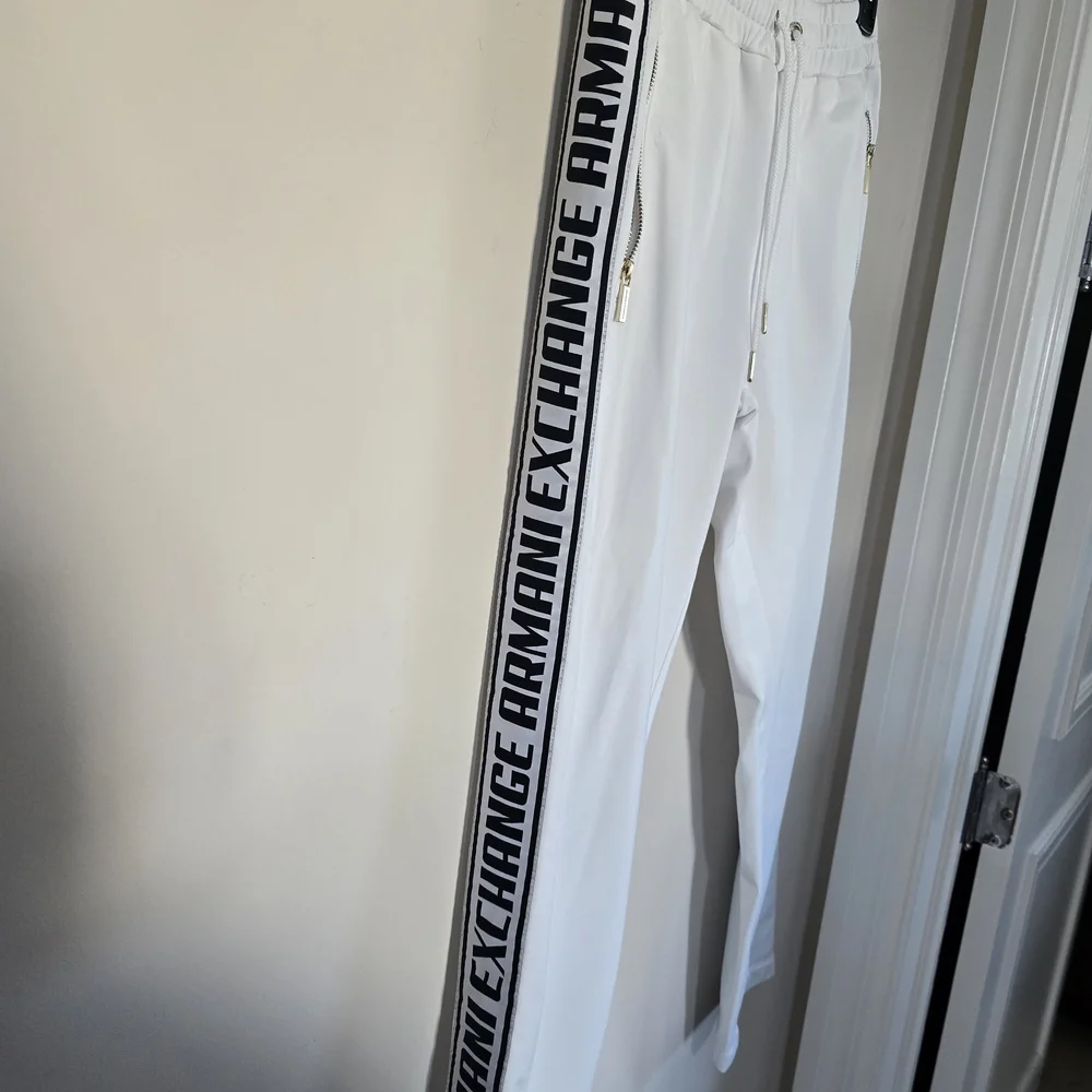 Armani Exchange White Women's Tracksuit - Picture 8 of 12